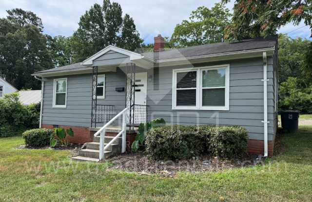 3bed/1bath House in Greensboro - $1350/month Gallery 1