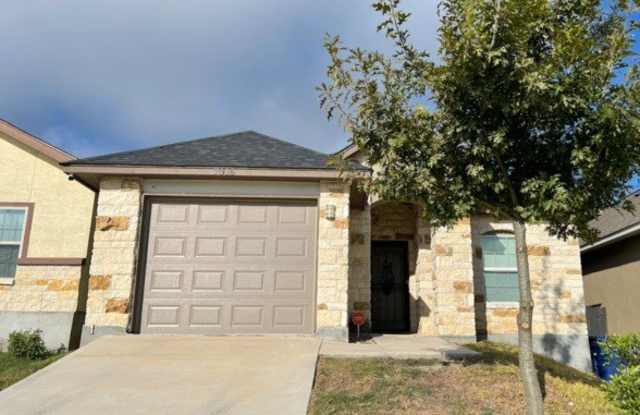 7015 Hallie Ridge photos photos