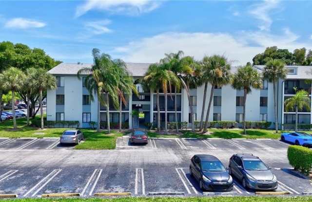 1008 Green Pine Boulevard unit: A2 photos photos