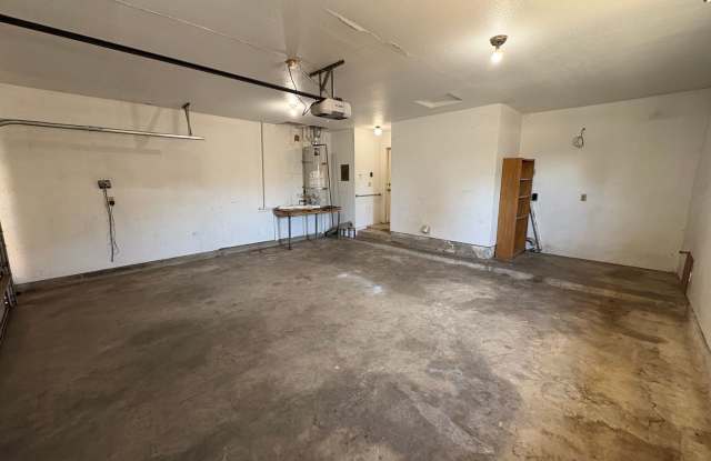 Spacious home in Tulare Rent Ready! Gallery 4
