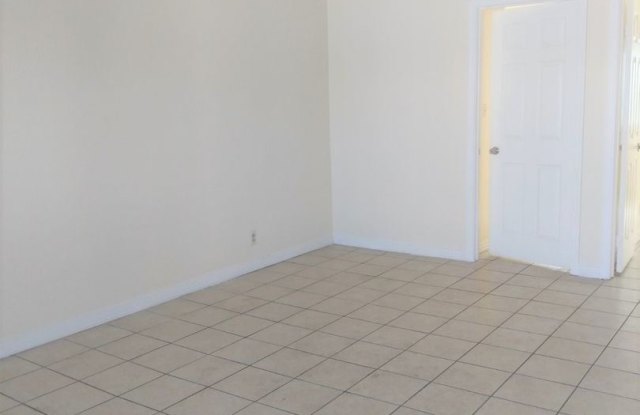 10138-10202 Felton Avenue Gallery 3