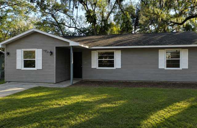 2 Bedroom / 2 Bathroom Rental – Brooksville, Fl Gallery 1