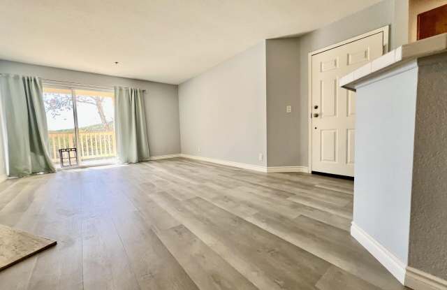 5744 Oak Bend Lane unit: 208 photos photos