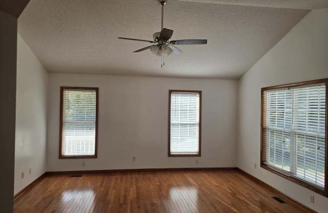 4641 Hickory Grove Road Gallery 3