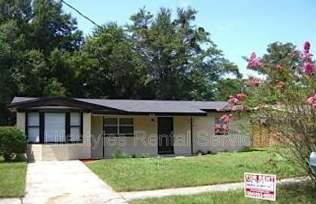6738 Gaspar Circle E. - 6738 Gaspar Circle East, Jacksonville, FL 32219
