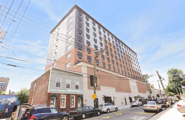 129 37TH ST - 129 37th St, Union City, NJ 07087