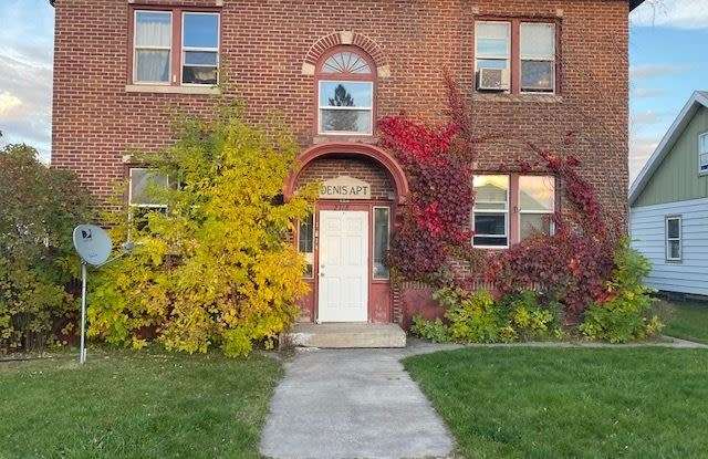 2318 John Ave D - 2318 John Avenue, Superior, WI 54880