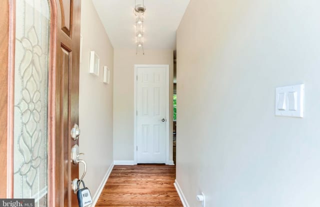 258 BURGESS AVENUE Gallery 2