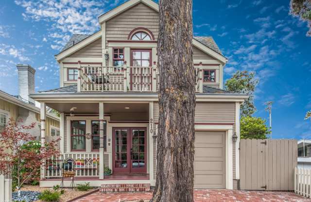 3703 La Gloria Cottage-by-the-Sea Gallery 2