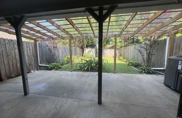 2210 Westbury Court SW Gallery 3