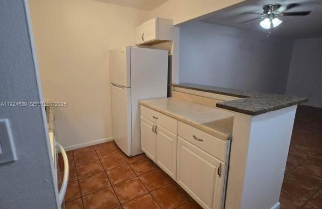 6094 Forest Hill Blvd photos photos