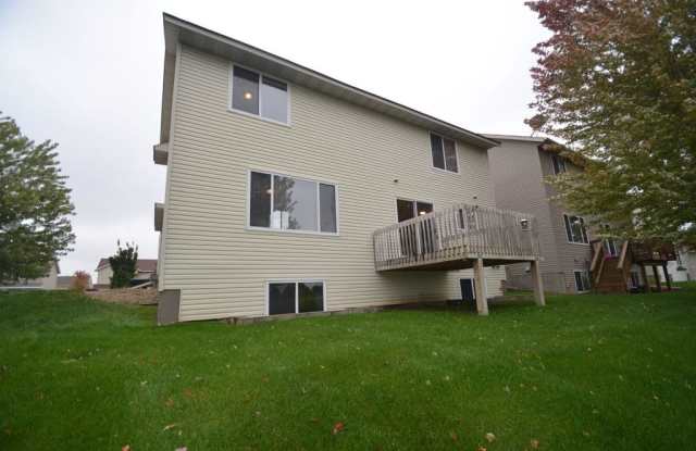 1748 Wyndam Drive Gallery 2