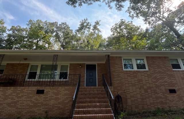 Charming 3-Bedroom Home in Forest Acres Gallery 3