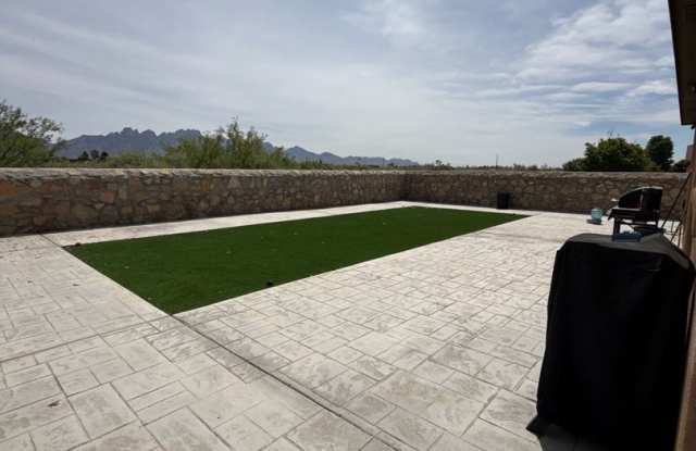 Stunning Organ Mountain Views, Beautiful Upgrades & Solar Savings! photos photos