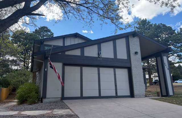 Beautiful home for rent in Cheyenne Mountain School District (D12) @ Country Club Estates! photos photos