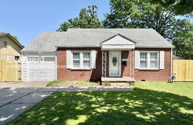 1637 South Indianapolis Avenue photos photos