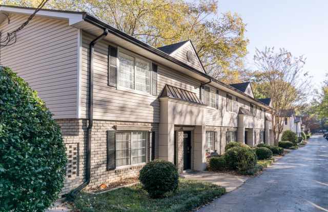 Beautiful 2BR/1.5BA condo in a gated community in the heart of Sandy Springs photos photos