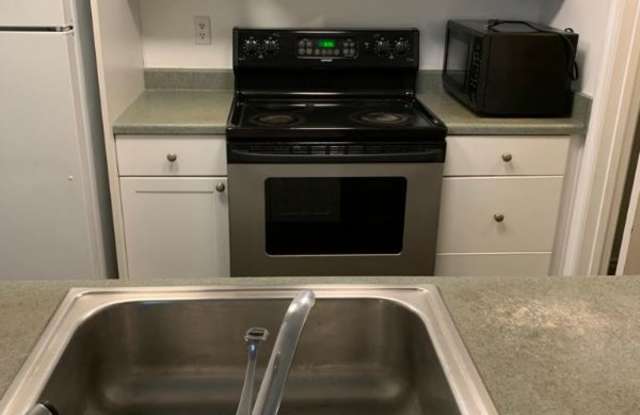 14405 NE 32nd ST K102 - 14405 Northeast 32nd Street, Bellevue, WA 98007