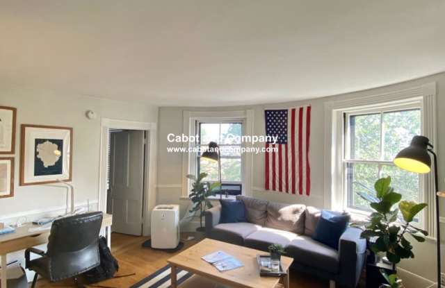 81 Mount Vernon St. Gallery 3