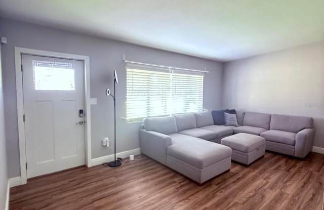 2940 LAKE MARGARET Drive Gallery 3