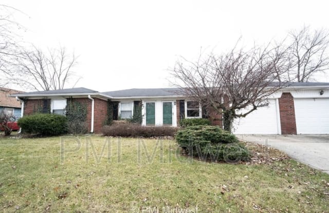 209 W Green Meadows Dr - 209 West Green Meadows Drive, Greenfield, IN 46140