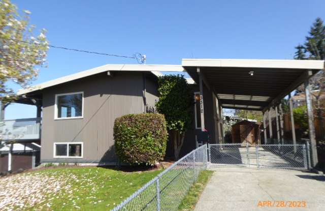 Beautiful 4 Bed 3 Bath Spacious Home in Renton photos photos