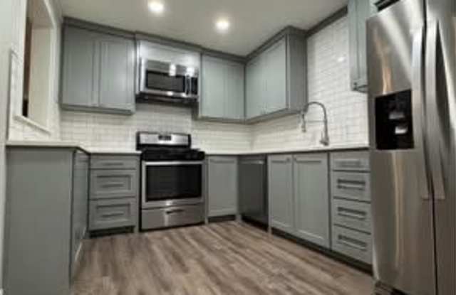15058 Country Acres Dr Gallery 3