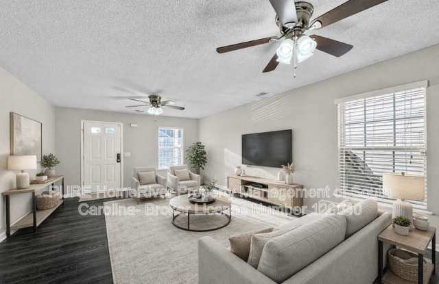 108 Flyer Ct Gallery 3