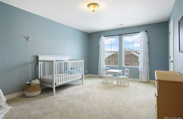 Beautiful 4 Bedroom Home in First Creek Available for Lease! photos photos