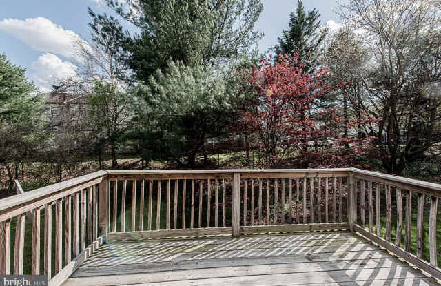 3238 W SPRINGS DRIVE Gallery 3