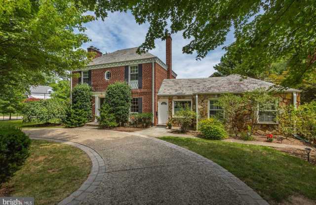 5110 HAMPDEN LANE Gallery 2