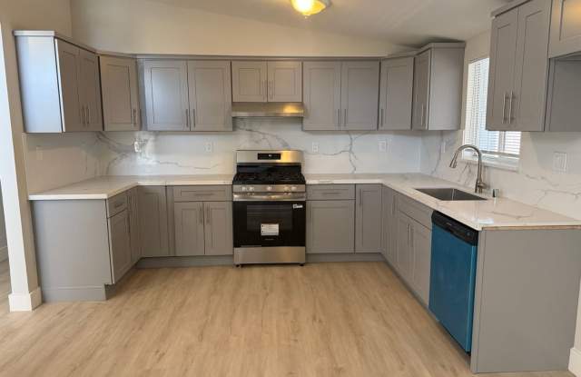 Beautiful Fully Remodeled 4 Bedroom 3 Bath Home in San Jose Gallery 4