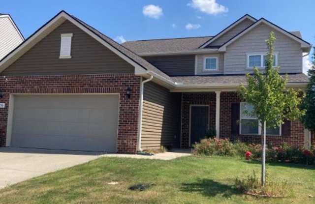 Well Appointed 2 Story Home in Lebanon Gallery 1
