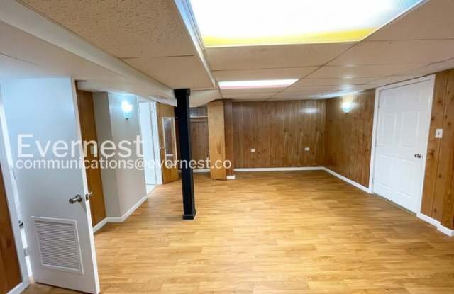 6106 Nashua Avenue Gallery 4