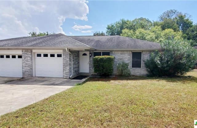 2711 Heynis South - 2711 South Heynis, New Braunfels, TX 78130