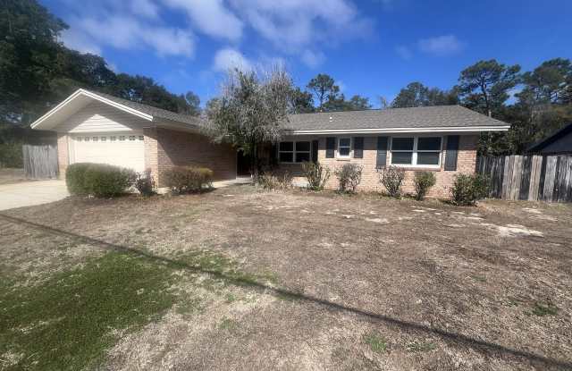 129 12Th Avenue - 129 12th Avenue, Lake Lorraine, FL 32579