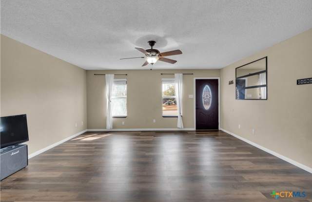3209 Windfield Drive Gallery 4