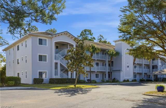 7823 Regal Heron Circle unit: 104 photos photos