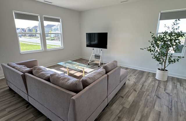 2060 Dixon Creek Drive Gallery 2