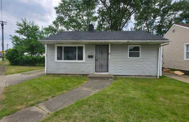 West Side Single-Family 2-Bed - AVAILABLE NOW! photos photos