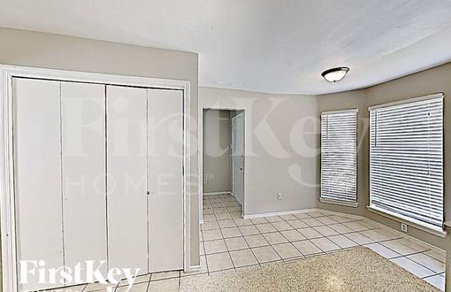 16338 Petaluma Drive Gallery 4