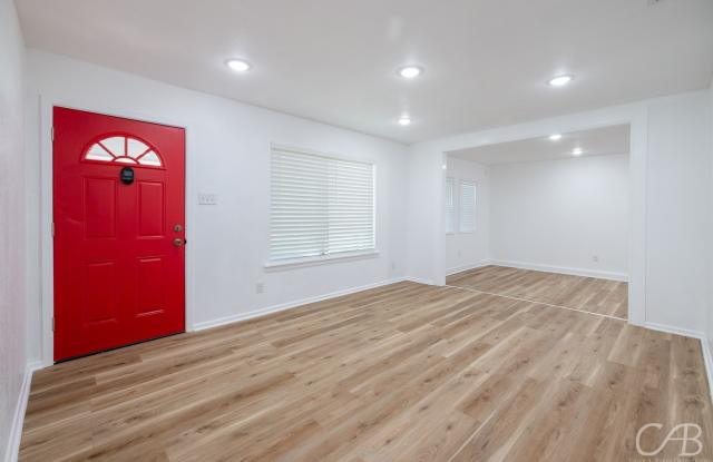2217 Bel Air Drive Gallery 2