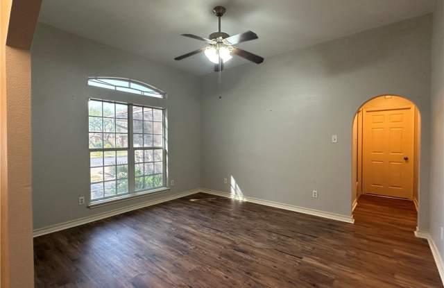 15414 Guadalupe River Drive Gallery 4