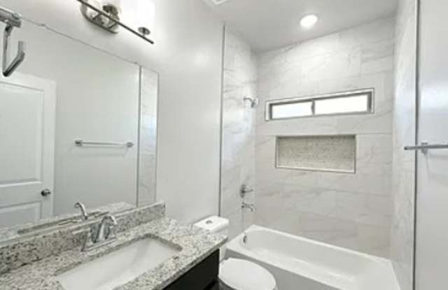 13122 Salterton Ave Gallery 3