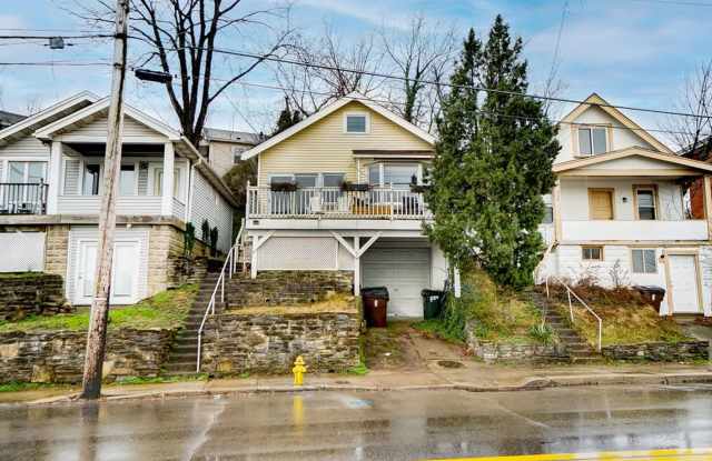 One Bedroom Loft in Covington!! - 937 Highway Avenue, Covington, KY 41016