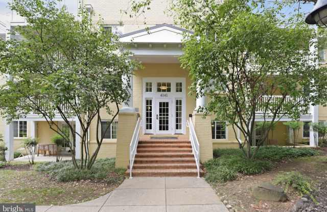 4141 S FOUR MILE RUN Drive Gallery 1