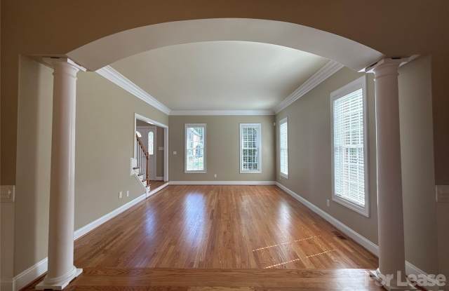 7011 Edenderry Drive Gallery 2