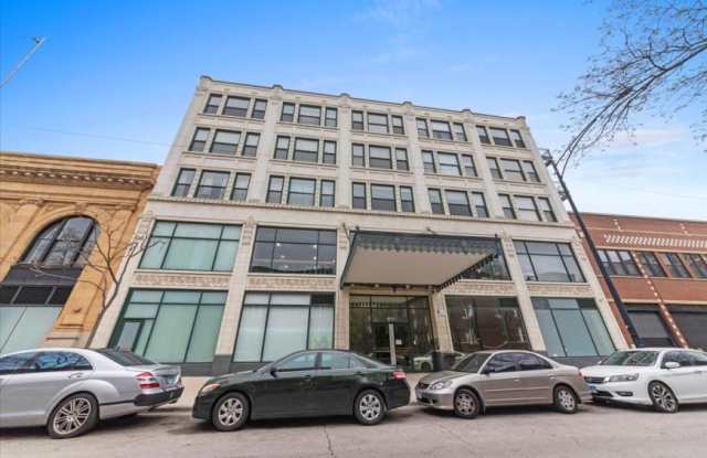 4715 N Racine Ave photos photos
