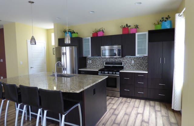 9815 Dunning Cir Gallery 3