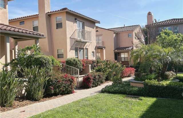 2450 Hideaway Ln - 2450 Hideaway Lane, Duarte, CA 91010